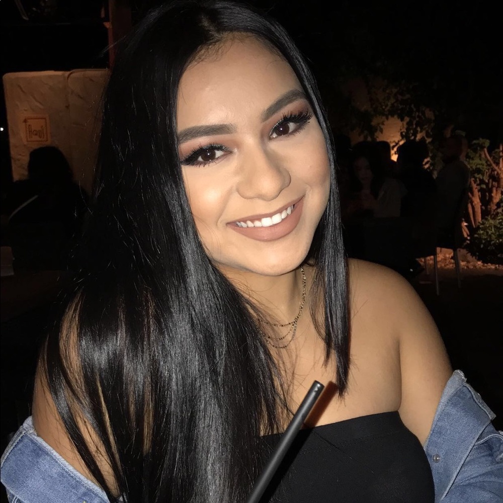 Meet your Posher, Sandy